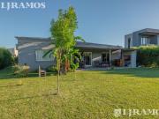 Casa en San Sebastián OPORTUNIDAD AREA 8 SIN ESCRITURA