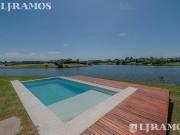 Casa en San Sebastián sobre hermosa Bahía a la laguna en...