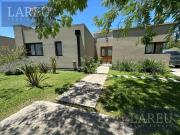 Casa en Santa Emilia, Pilar Del Este