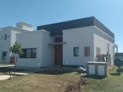 Casa en Santa Lucia, Pilar del este