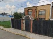 CASA EN SANTIAGO MELTEPEC, TOLUCA CON 3 RECAMARAS Y PATIO