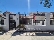 Casa en sector residencial de San Joaquín