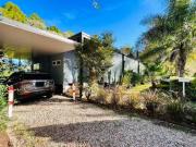 Casa en Sol Parana de 3 dormitorios, amplio patio y pileta
