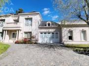 Casa en Solar del bosque, Canning