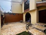 CASA EN STA PATRICIA LA MOLINA