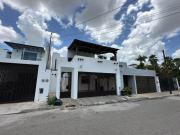 Casa en Super ubicación cerca de plaza Altabrisa, 3...