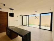 CASA EN TEMOZON NORTE CON 3 RECAMARAS