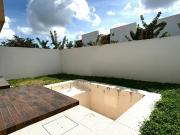 Casa en Temozón Norte, de 4 habitaciones, una en planta baja