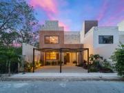 Casa en Tulum en venta de 4 recamaras