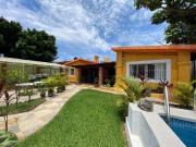 CASA en un fraccionamiento en un nivel, en ZONA DORADA!