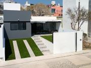 Casa nueva en un nivel dentro de Fraccionamiento con...