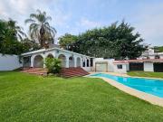 Casa en un solo nivel en Jardines de Cuernavaca