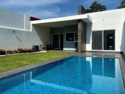 Casa en una Planta con Alberca. Las Brisas Cuernavaca