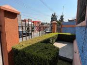 Casa en una planta, Trirrecamara con baño cada una