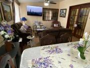 Casa en Unidad Nacional