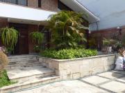 CASA EN URB. AURORA, MIRAFLORES