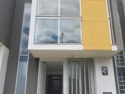 Casa en urbanización para la venta en Villavento,...