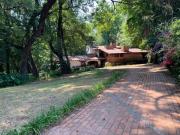 CASA EN VALLE DE BRAVO SE VENDE COMO TERRENO