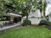 Casa en Valle Real Frente a parque