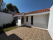 CASA EN VENTA 1 PISO TRES CRUCES A PIE DE CALLE