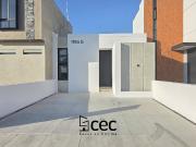 CASA EN VENTA, 1 PLANTA, 2 RECÁMARAS, 2 BAÑOS, COCHERA...