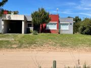 Casa en venta 1 planta lote interno Costa Esmeralda...
