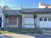 Casa en venta, 2 dormi, 6 ambientes, garaje, local,...