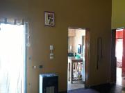 Casa en venta 2 dormitorios 1 baño 200mts2 Los Hornos,...