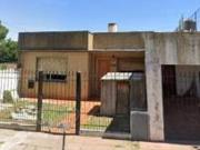 Casa en venta 2 Dormitorios 1 Baño Cochera 300Mts2 Merlo