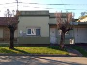 Casa en venta 2 Dormitorios 1 Baño Cochera 600Mts2...