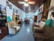 Casa en venta 2 dormitorios 2 baños 181mts2 La Plata