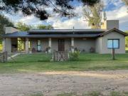 Casa en venta 2 Dormitorios 2 Baños Cochera 1.200Mts2...