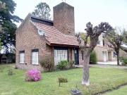 Casa en venta 2 Dormitorios 2 Baños Cochera 200Mts2...