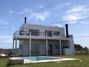 Casa en venta 2 Dormitorios 2 Baños Cochera 375Mts2...