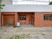 Casa en venta 2 dormitorios 75 e/3 y 4