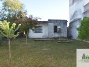Casa en venta 2 dormitorios a refaccionar en Concordia