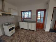 CASA EN VENTA 2 DORMITORIOS COCHERA BARRIO MATHEU