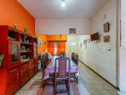 Casa en venta 2 dormitorios con cochera