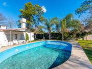 CASA EN VENTA 2 DORMITORIOS PILETA PARQUE VERNAZA