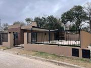 Casa en Venta 2 dormitorios, pileta y cochera en Altos...