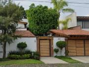 Casa en Venta 2 niveles en Jurica