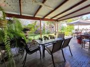 CASA EN VENTA | 2 PISOS + DPTO. + SOTANO | JARDÍN | TERRAZA