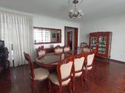 Casa en Venta 2 pisos sin aires – Excelente Ubicación en...