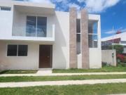 Casa en venta, 350 m2 terreno, 4 recámaras en San...
