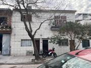 CASA EN VENTA 3 AMB V. SOLDATI CON PATIO Y JARDIN