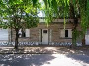 CASA EN VENTA 3 AMBIENTES BURZACO CON LOCAL