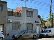 CASA EN VENTA 3 AMBIENTES CON COCHERA MATADEROS