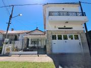 Casa en venta 3 dorm. patio y pileta City Bell