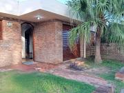 CASA EN VENTA 3 DORM SAN LORENZO SUR CORDOBA