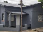 Casa en venta 3 dormitorios, 1 baño 124mts2 sobre lote... Casa en venta 3 dormitorios, 1 baño 124mts2 sobre lote...